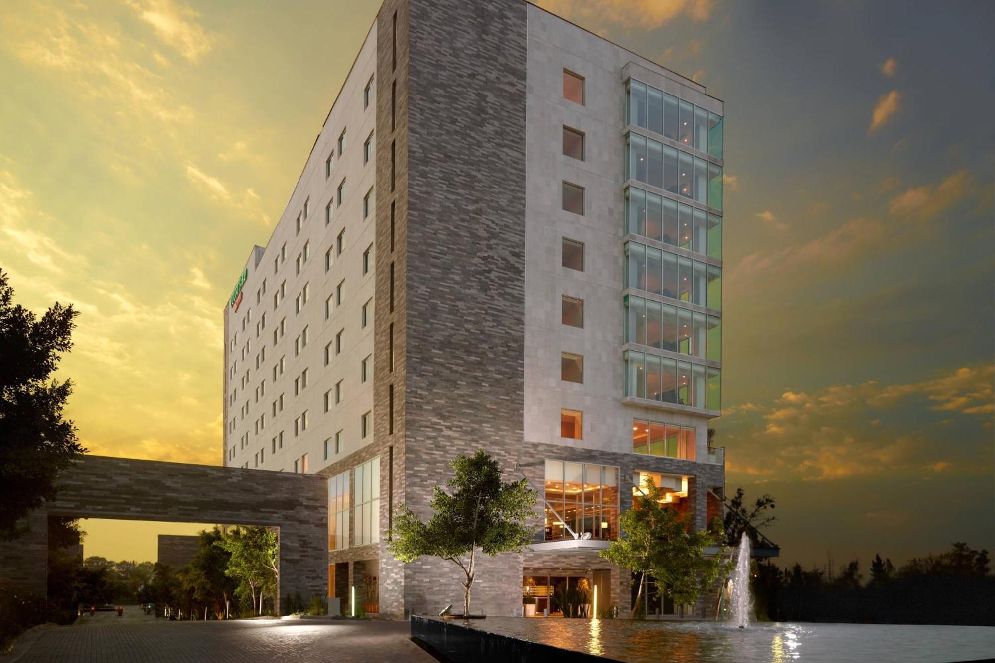 Courtyard By Marriott