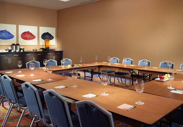 Courtyard By Marriott Hotel